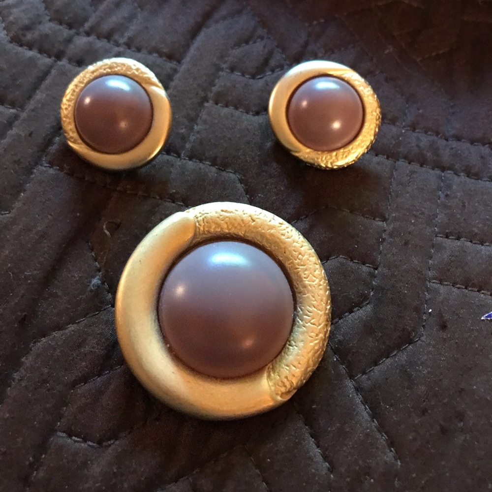 Earrings, pendant/pin